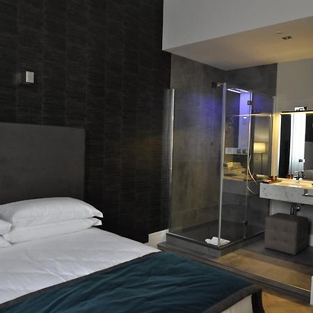 Place 24 Suites & Wellness Рим Екстериор снимка