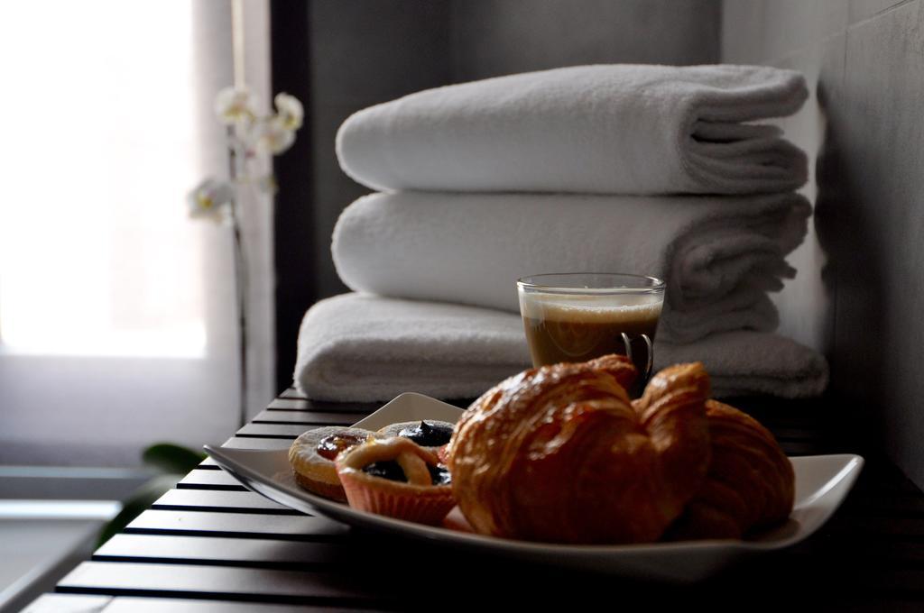 Place 24 Suites & Wellness Рим Екстериор снимка