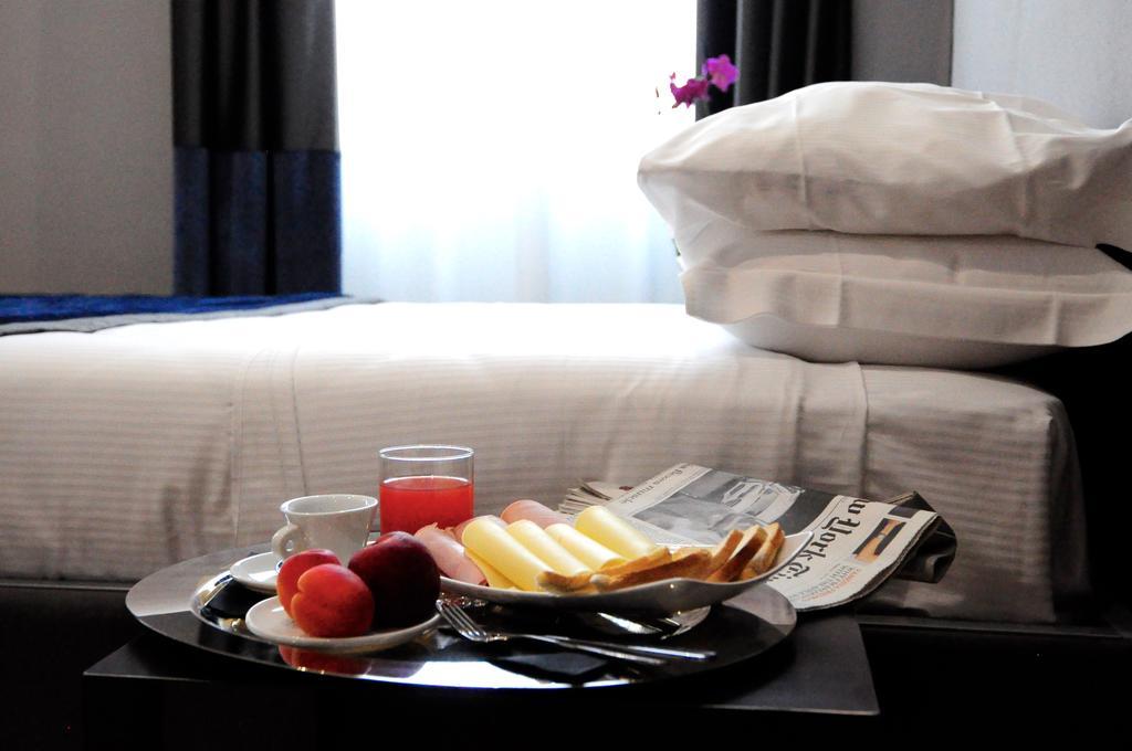 Place 24 Suites & Wellness Рим Екстериор снимка