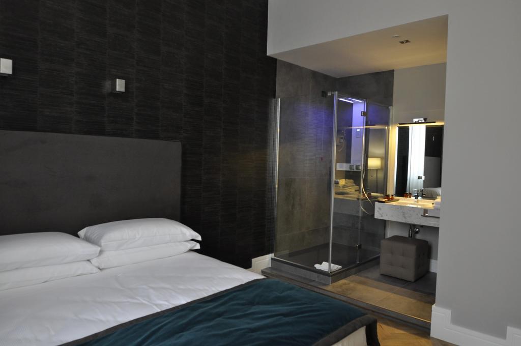 Place 24 Suites & Wellness Рим Екстериор снимка