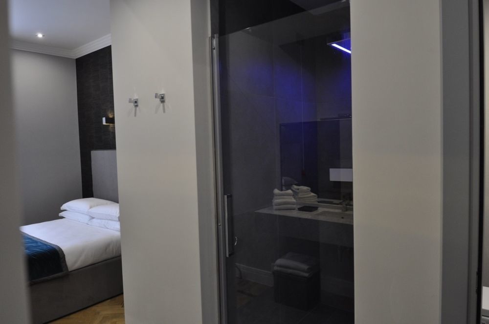 Place 24 Suites & Wellness Рим Екстериор снимка