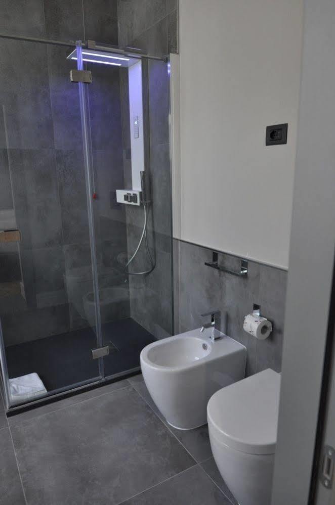 Place 24 Suites & Wellness Рим Екстериор снимка