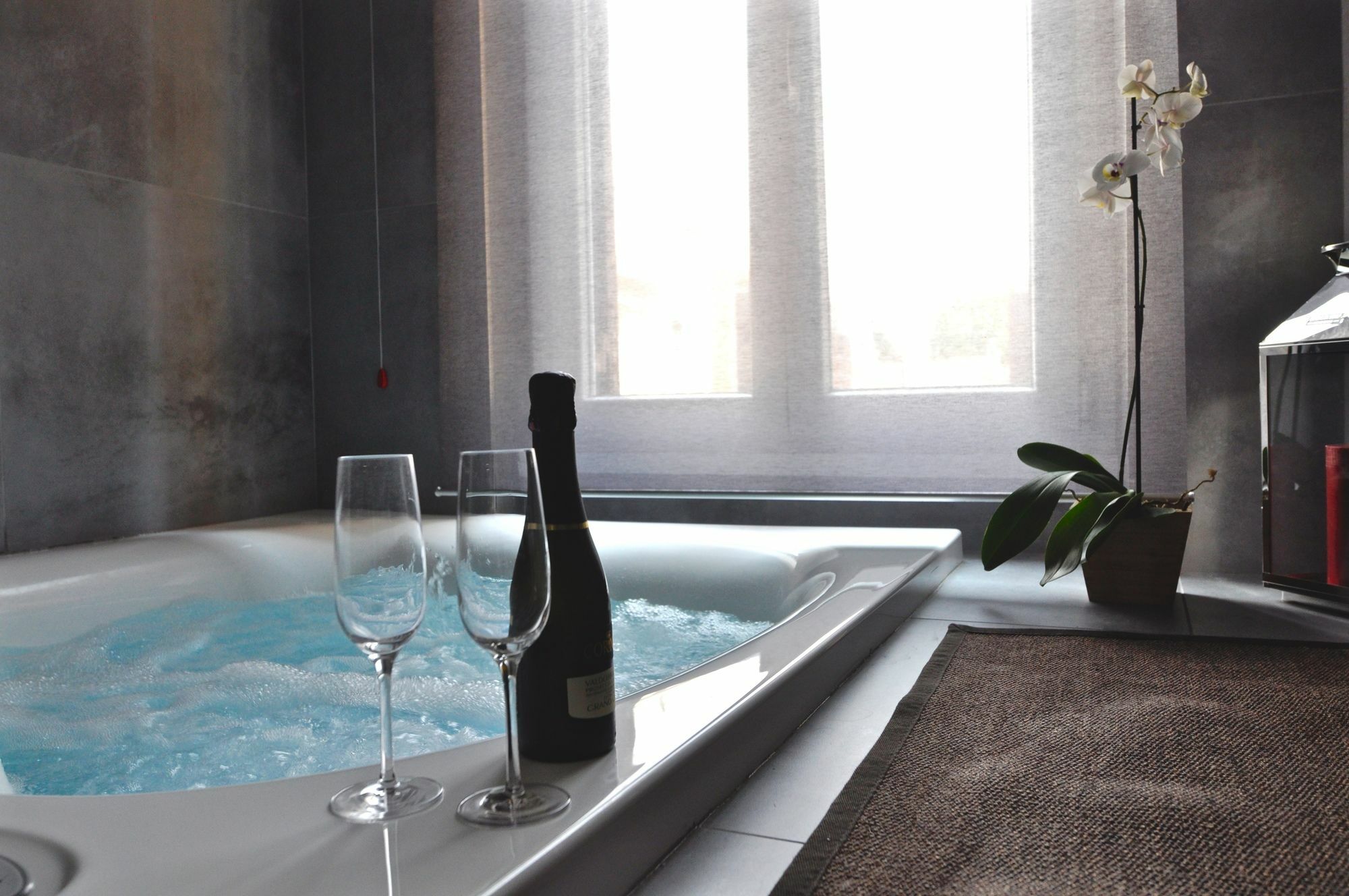 Place 24 Suites & Wellness Рим Екстериор снимка